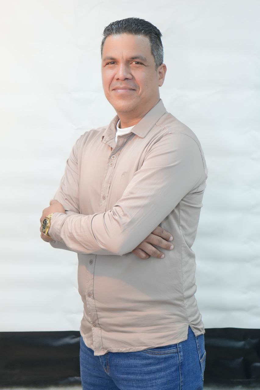 ÁNGEL HEREDIA
